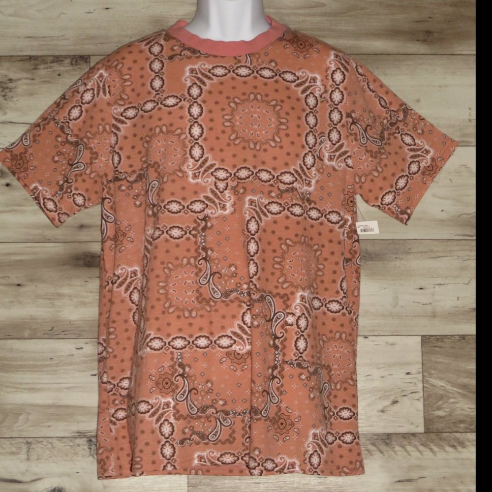 Street Vibes*‎ Men's Short Sleeve Crew Neck Straight Hem Pullover Shirt~ Size XL